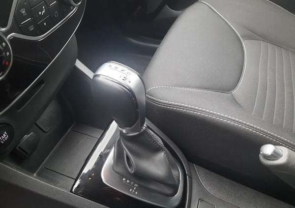 Renault Clio cena 47900 przebieg: 66335, rok produkcji 2017 z Zgorzelec małe 277